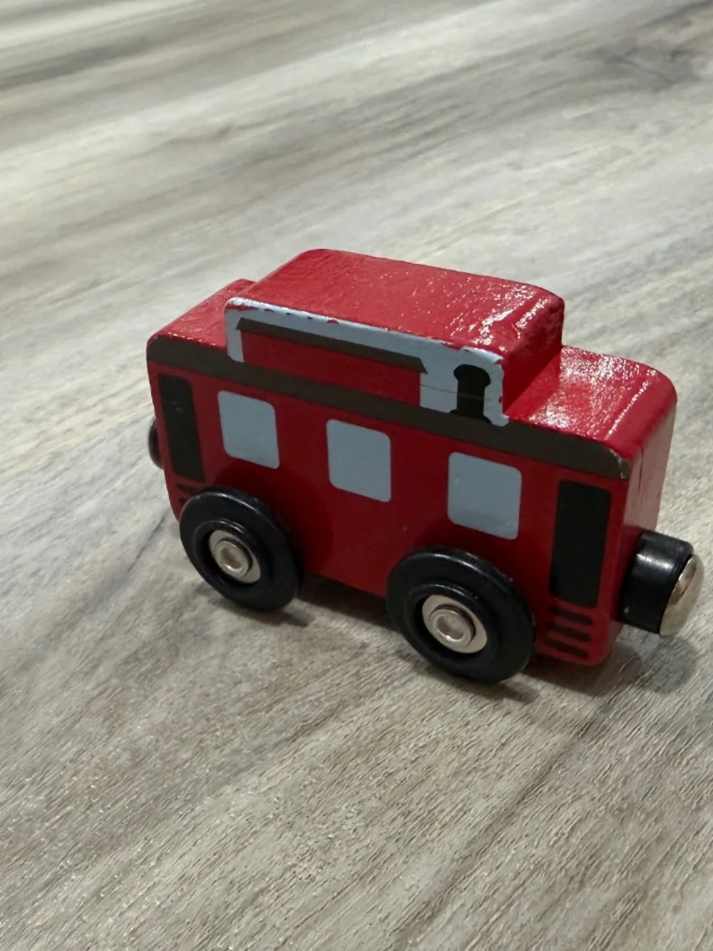 Melissa & Doug Wooden Magnetic Train Cars Lot of 4